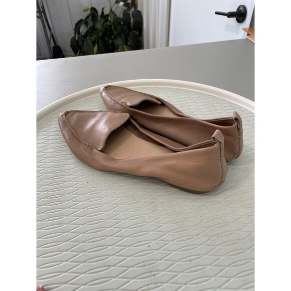 Aldo Slip On Flats Size 7.5 Pointed Toe Beige Leather Comfort Flats Minimalist - Picture 5 of 9